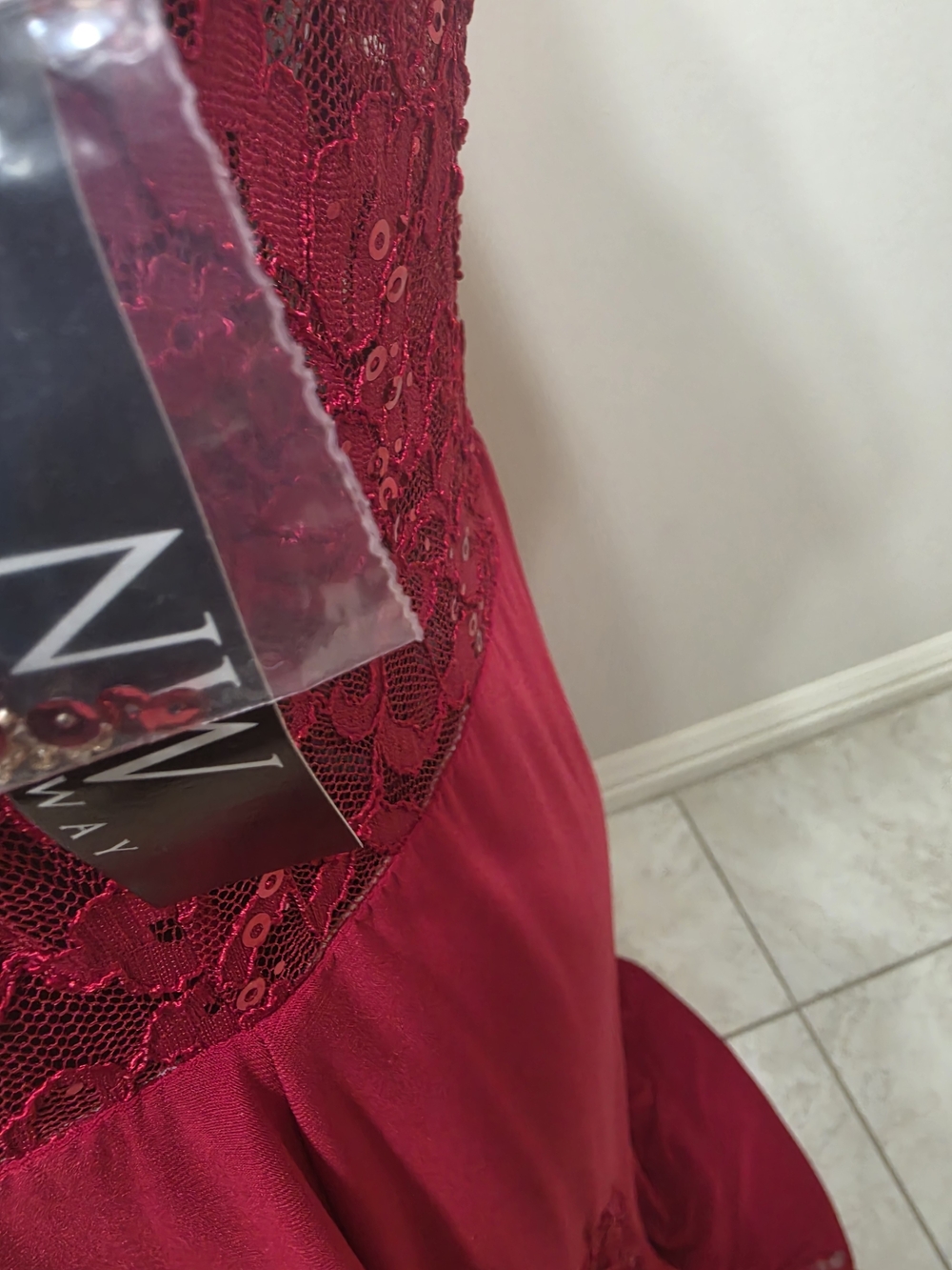 Night Way- Women’s Red Halter Evening Gown with Embellished Neckline Size 16W - Picture 4 of 7